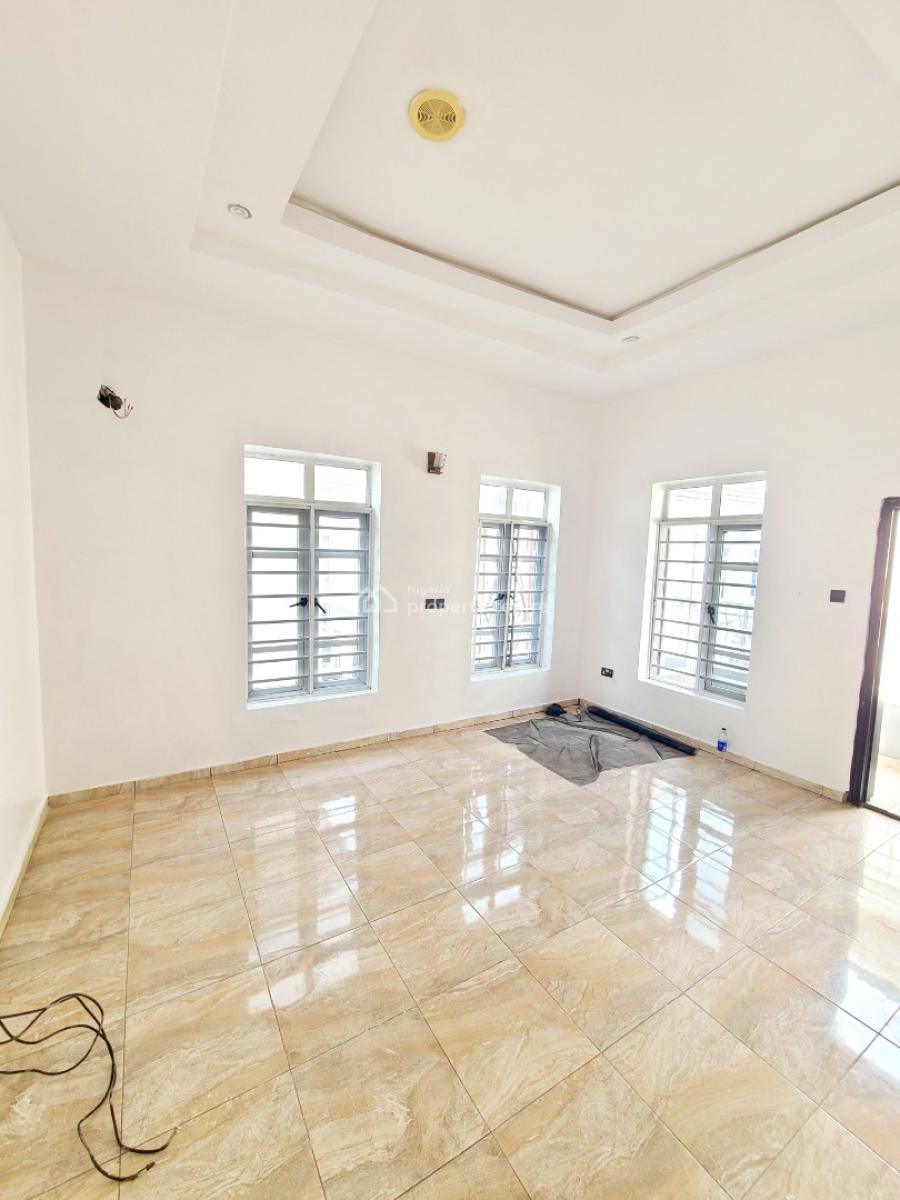 Masters Bedroom Shared Apartment with Jacuzzi, Ikota Villa Estate, Ikota, Lekki, Lagos, Self Contain (single Rooms) for Rent