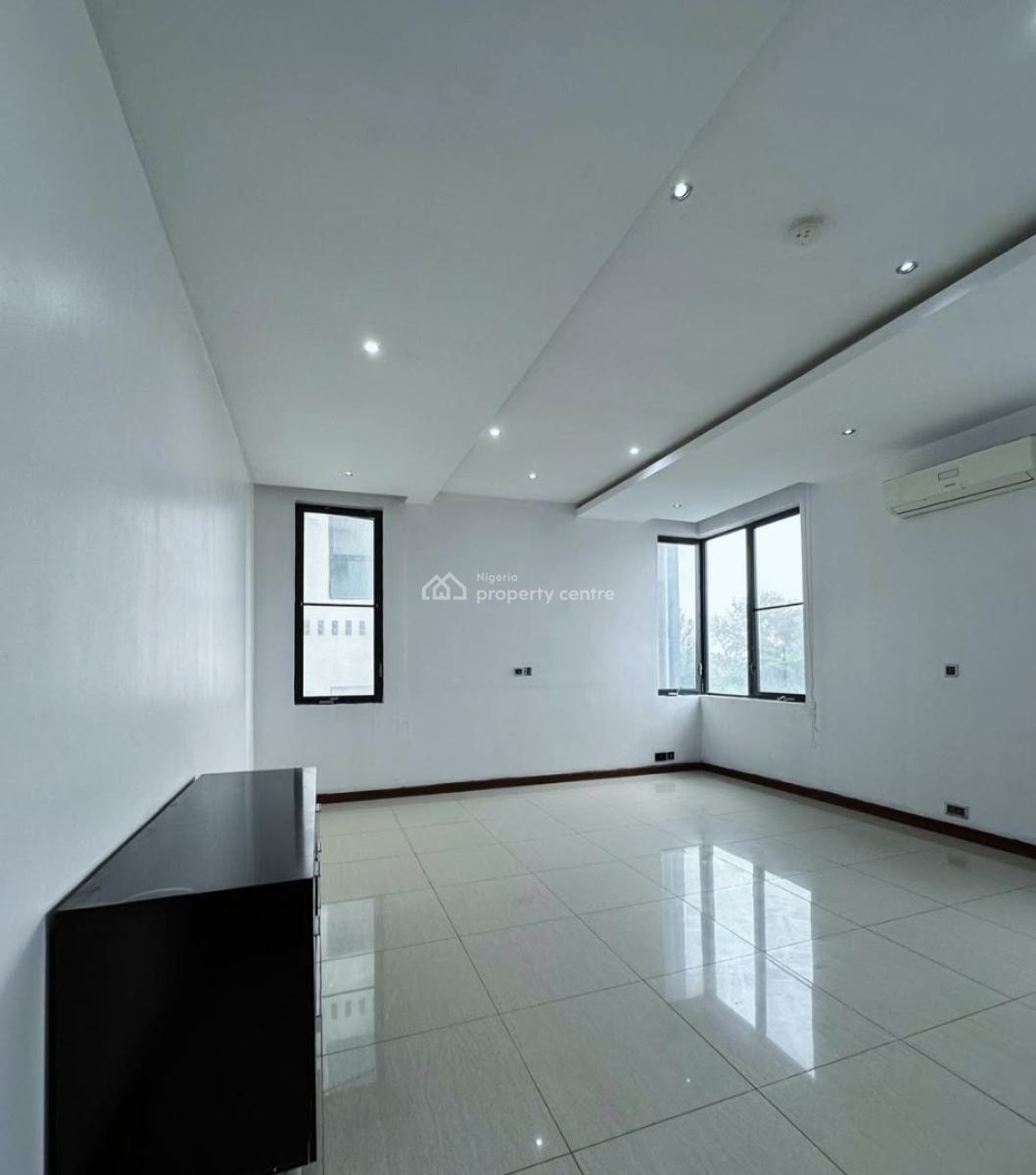 Serviced with 24/7 Power Supply 3 Bedroom En-suite Flat with Fully Fit, Ikoyi, Lagos, Flat / Apartment for Rent