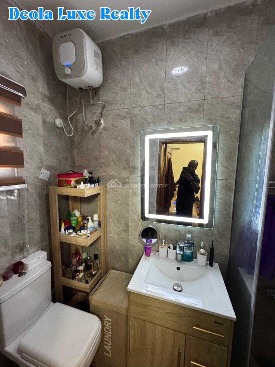 a Well Maintained 4 Bedroom Duplex in a Family Oriented Es (distress), Femi Okunu Estate, Jakande, Lekki, Lagos, Semi-detached Duplex for Sale