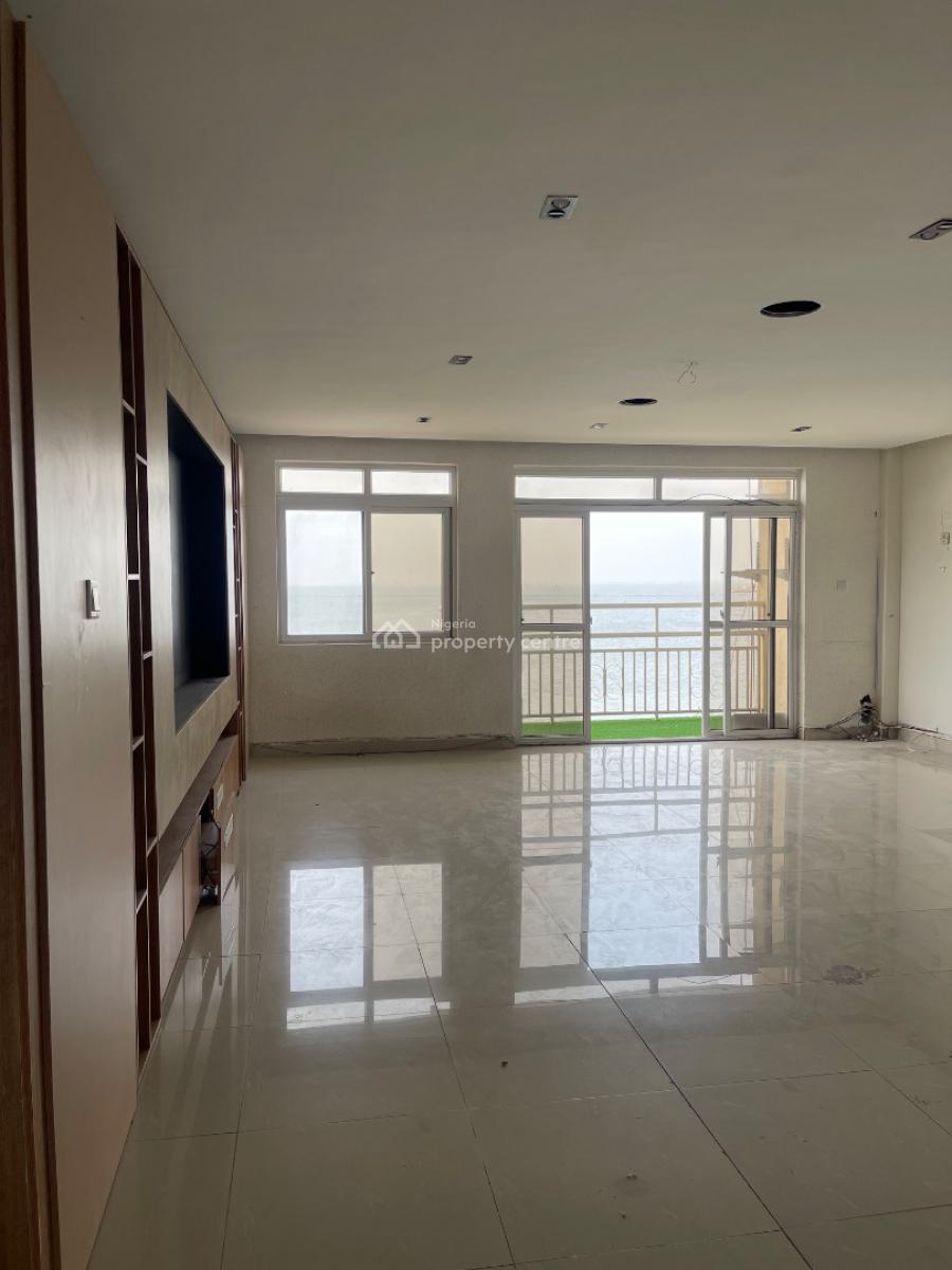 Waterfront Spacious 3 Bedroom Apartment, Off Admiralty Way, Lekki Phase 1, Lekki, Lagos, Flat / Apartment for Rent