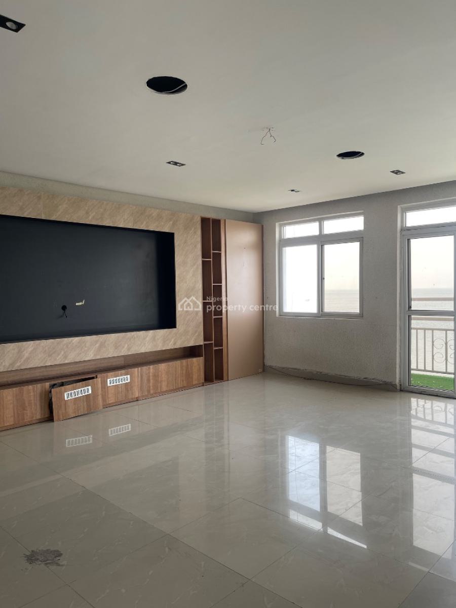 Waterfront Spacious 3 Bedroom Apartment, Off Admiralty Way, Lekki Phase 1, Lekki, Lagos, Flat / Apartment for Rent
