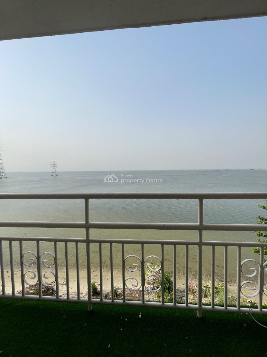 Waterfront Spacious 3 Bedroom Apartment, Off Admiralty Way, Lekki Phase 1, Lekki, Lagos, Flat / Apartment for Rent