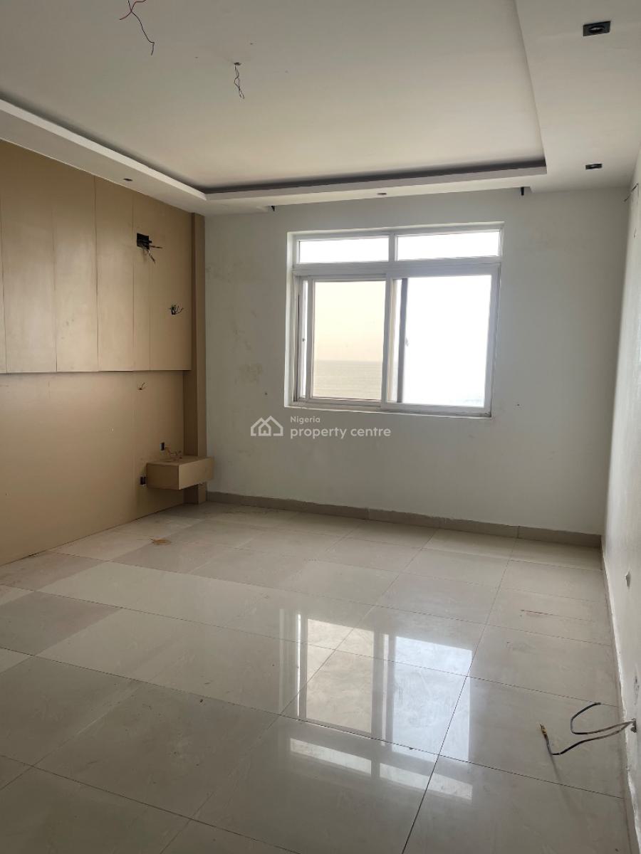 Waterfront Spacious 3 Bedroom Apartment, Off Admiralty Way, Lekki Phase 1, Lekki, Lagos, Flat / Apartment for Rent
