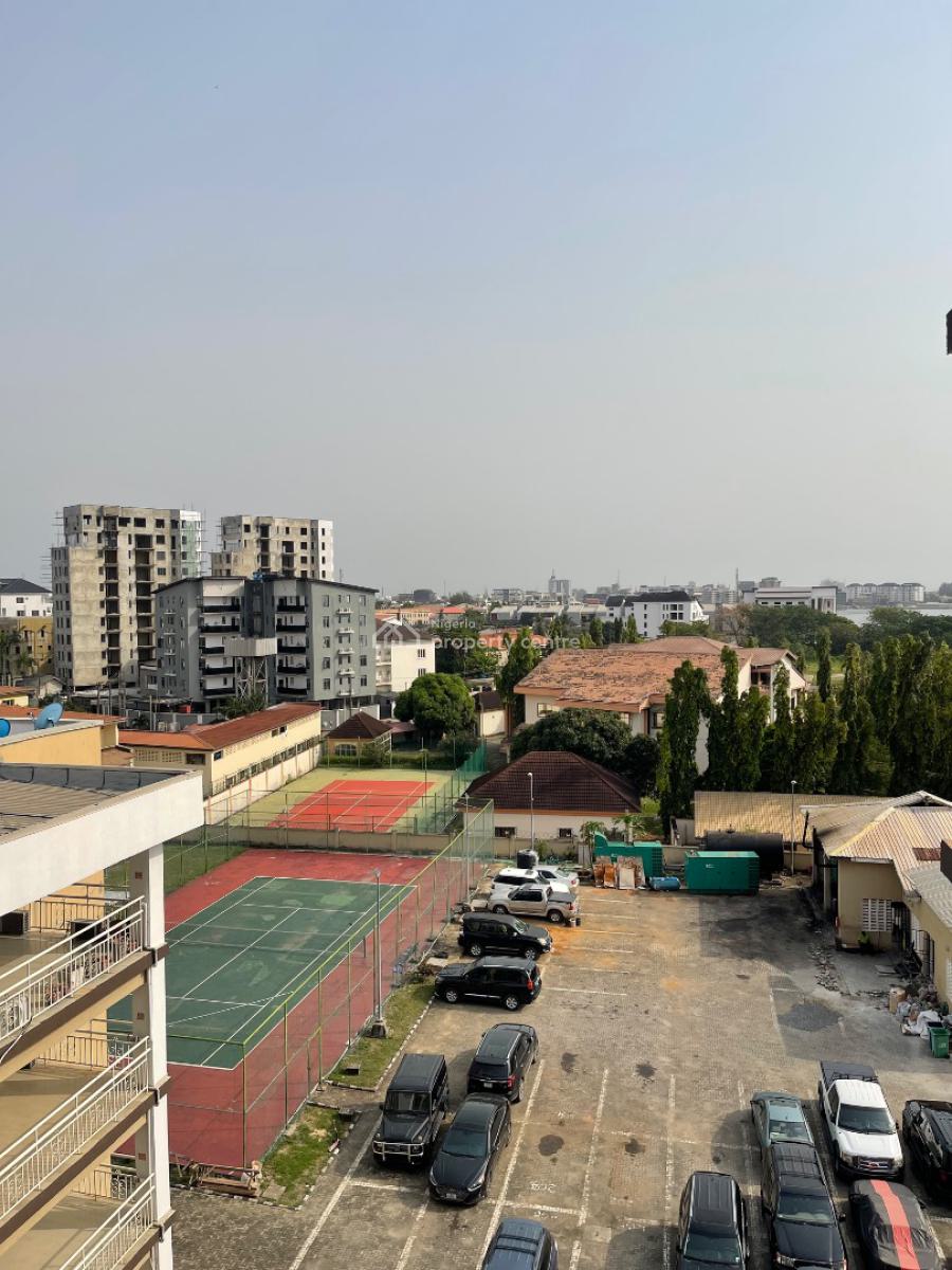 Waterfront Spacious 3 Bedroom Apartment, Off Admiralty Way, Lekki Phase 1, Lekki, Lagos, Flat / Apartment for Rent