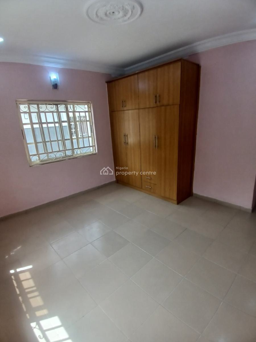 Newly Renovated 3 Bedrooom Bungalow with 2 Self Contain Bq, By Suncity Estate, Galadimawa, Abuja, Detached Bungalow for Rent