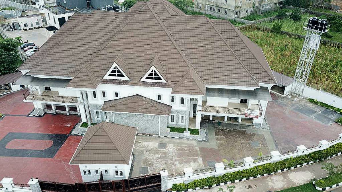 Spacious 5-bedroom Semi-detached Duplex + Bq + Swimming + Water Founta, Guzape Main, Guzape District, Abuja, Semi-detached Duplex for Sale