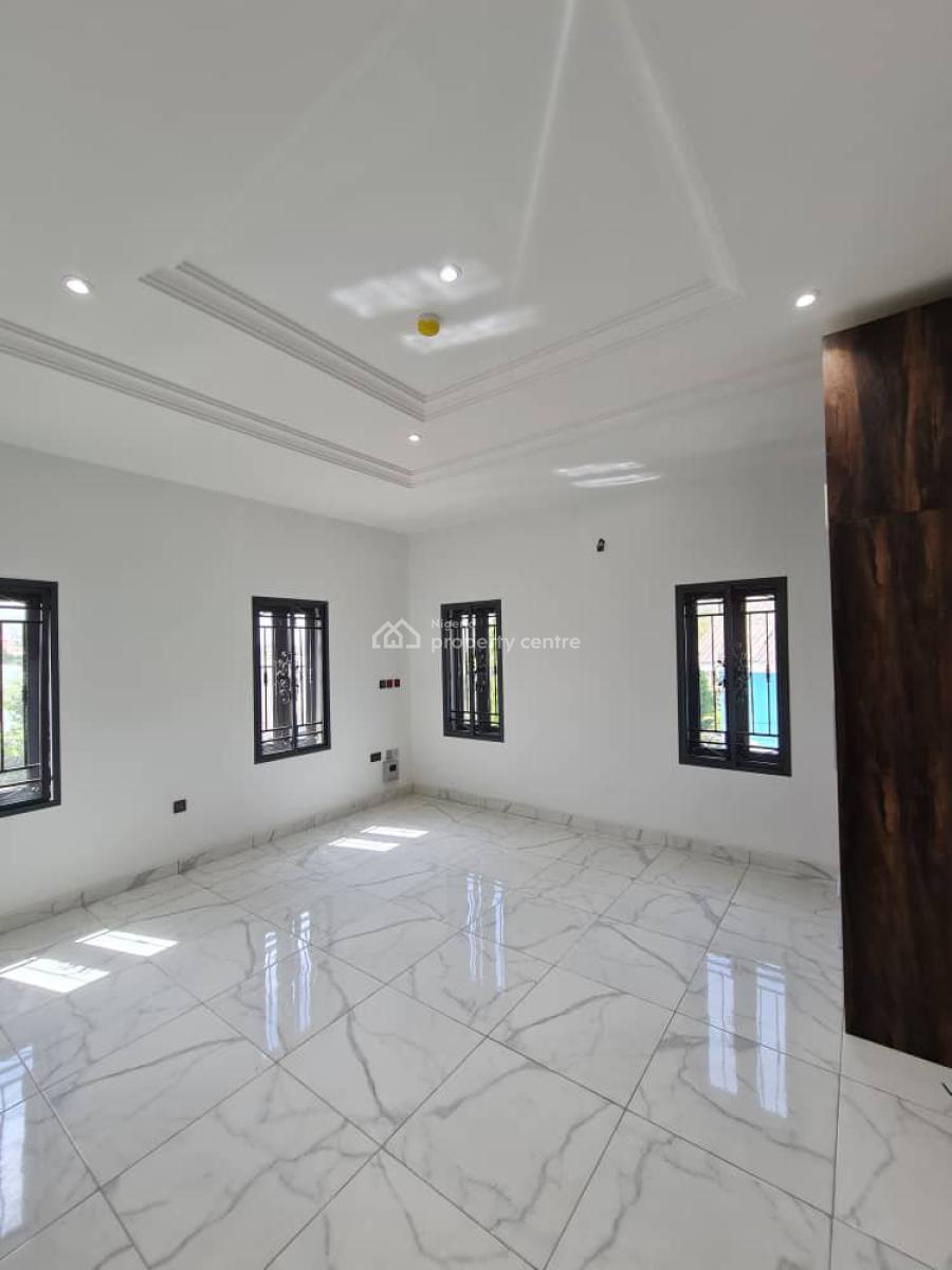 Spacious 5-bedroom Semi-detached Duplex + Bq + Swimming + Water Founta, Guzape Main, Guzape District, Abuja, Semi-detached Duplex for Sale