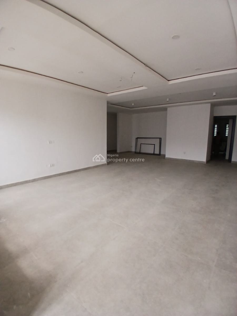 Newly Built and Serviced with 24/7 Power Supply 4 Bedroom En-suite Wit, Lekki Phase 1, Lekki, Lagos, Flat / Apartment for Sale