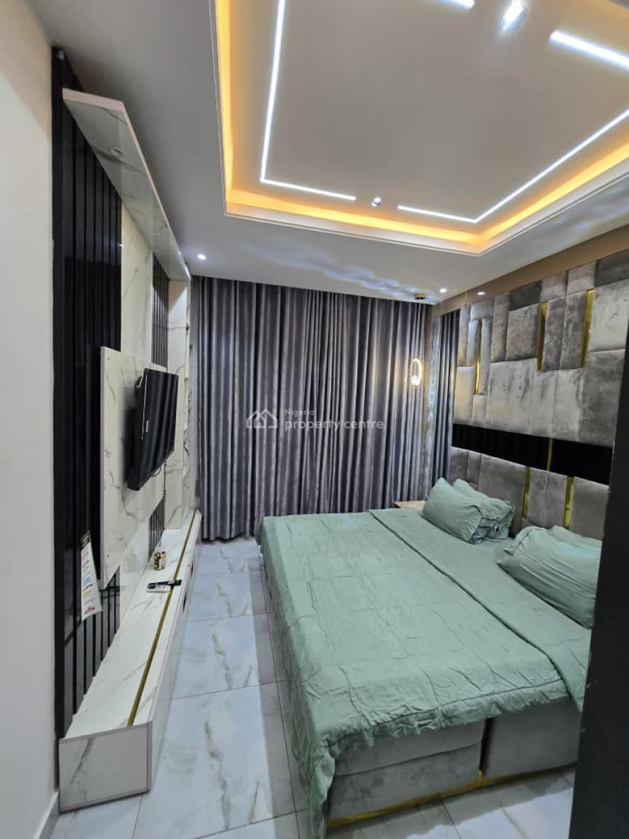 Luxury 1bedroom with Ps5 & Pool, Lekki Phase 1, Lekki, Lagos, Flat / Apartment Short Let