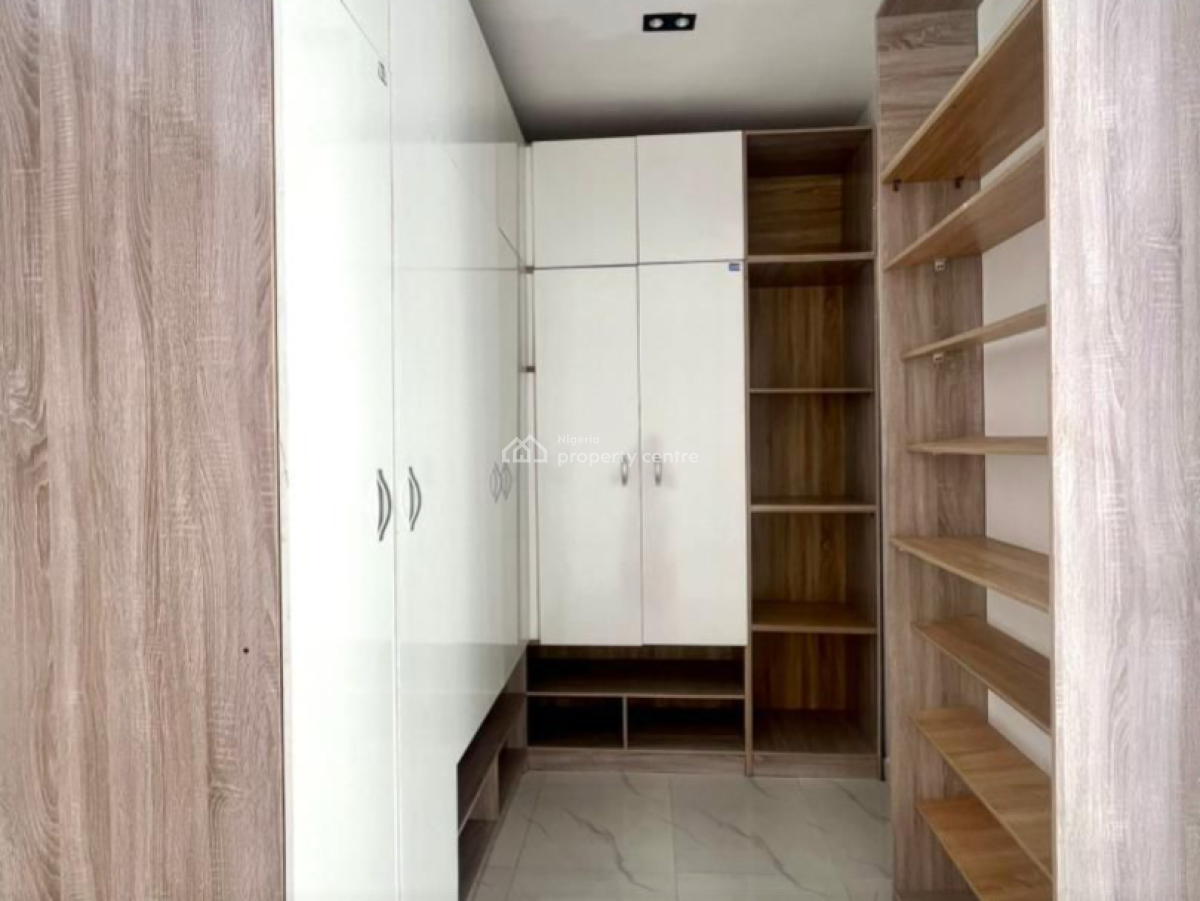 Spacious 4 Bedroom Terrace Duplex in a Well Secured Estate, Ikota, Lekki, Lagos, Terraced Duplex for Sale