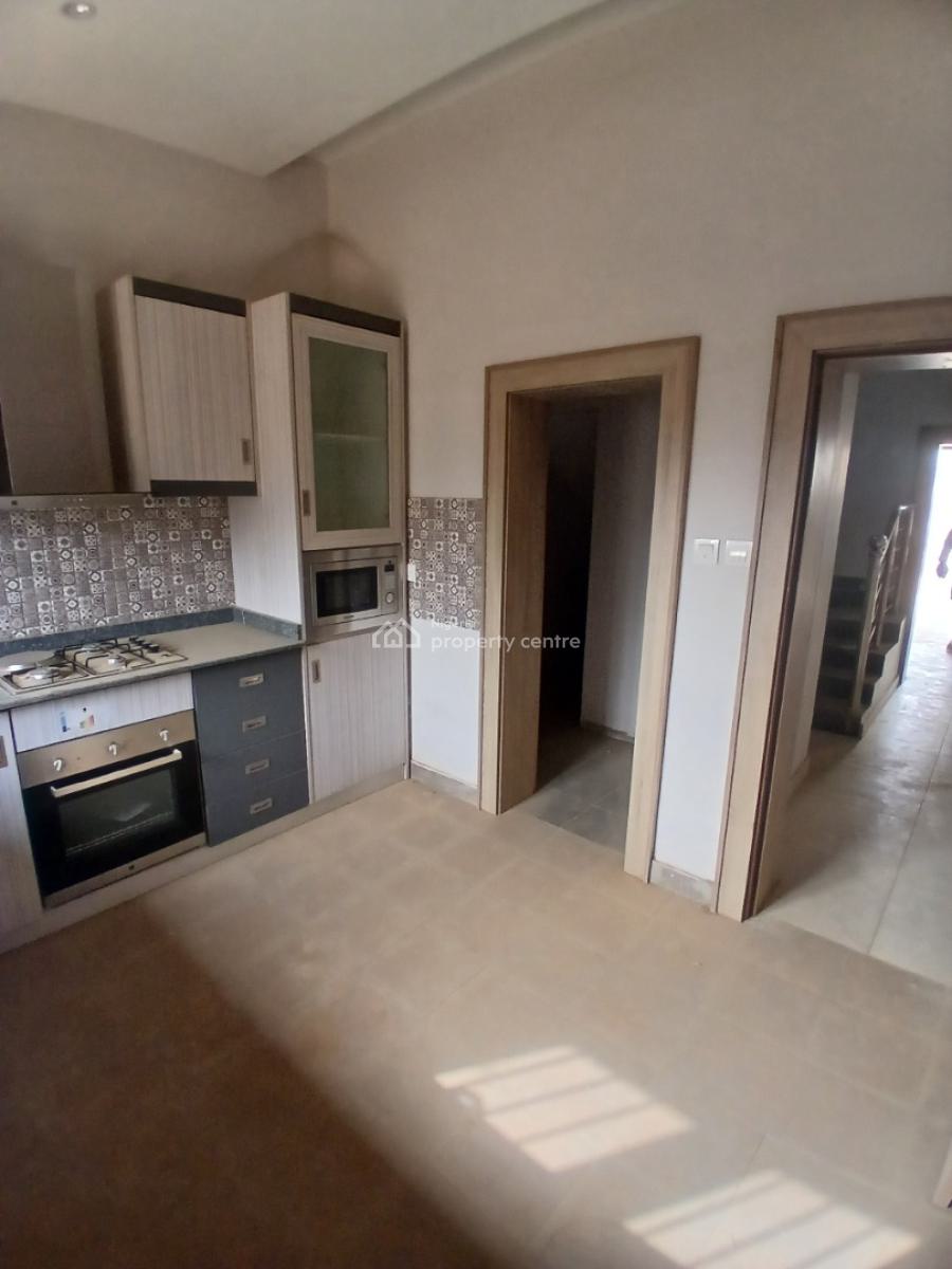 Luxury Brand New 4 Bedrooms Terrace Duplex with Bq, Lugbe District, Abuja, Terraced Duplex for Sale