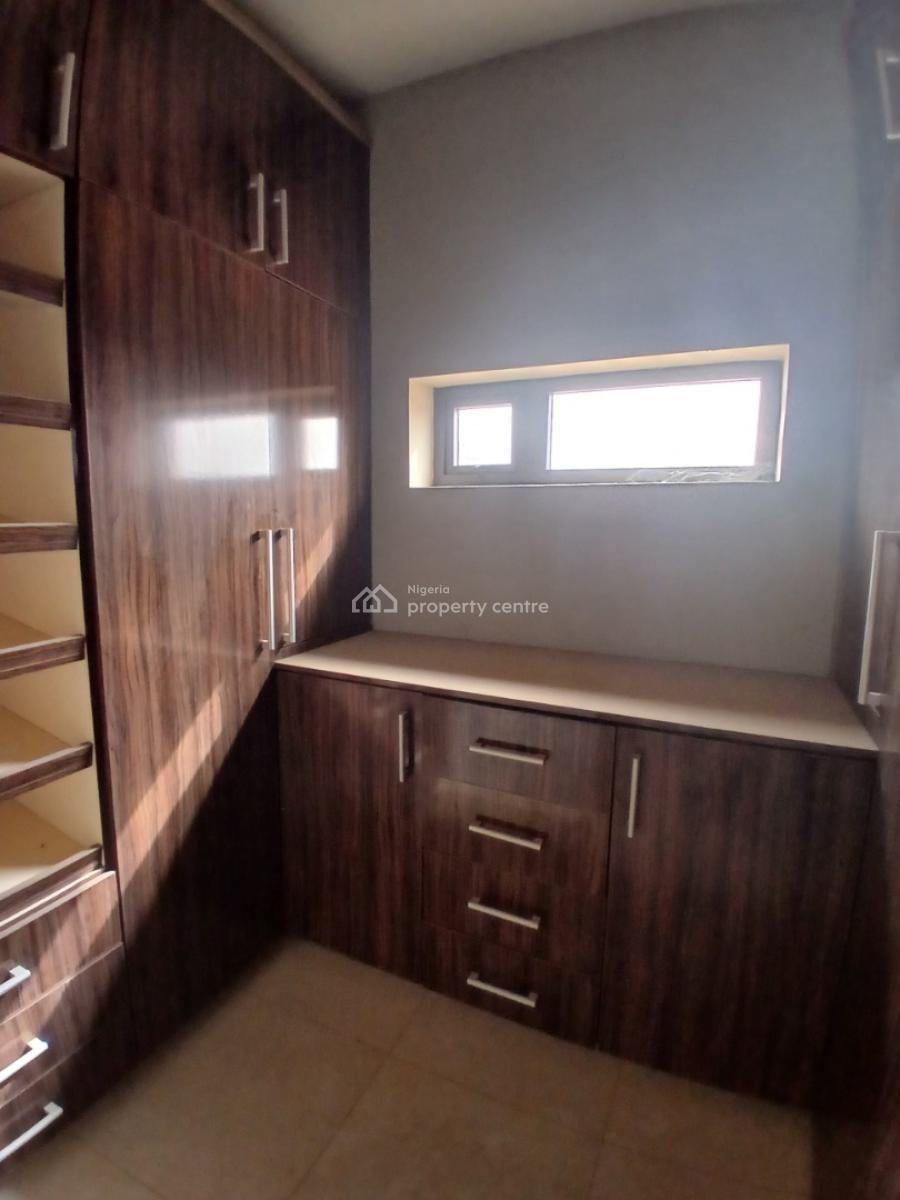 Luxury Brand New 4 Bedrooms Terrace Duplex with Bq, Lugbe District, Abuja, Terraced Duplex for Sale