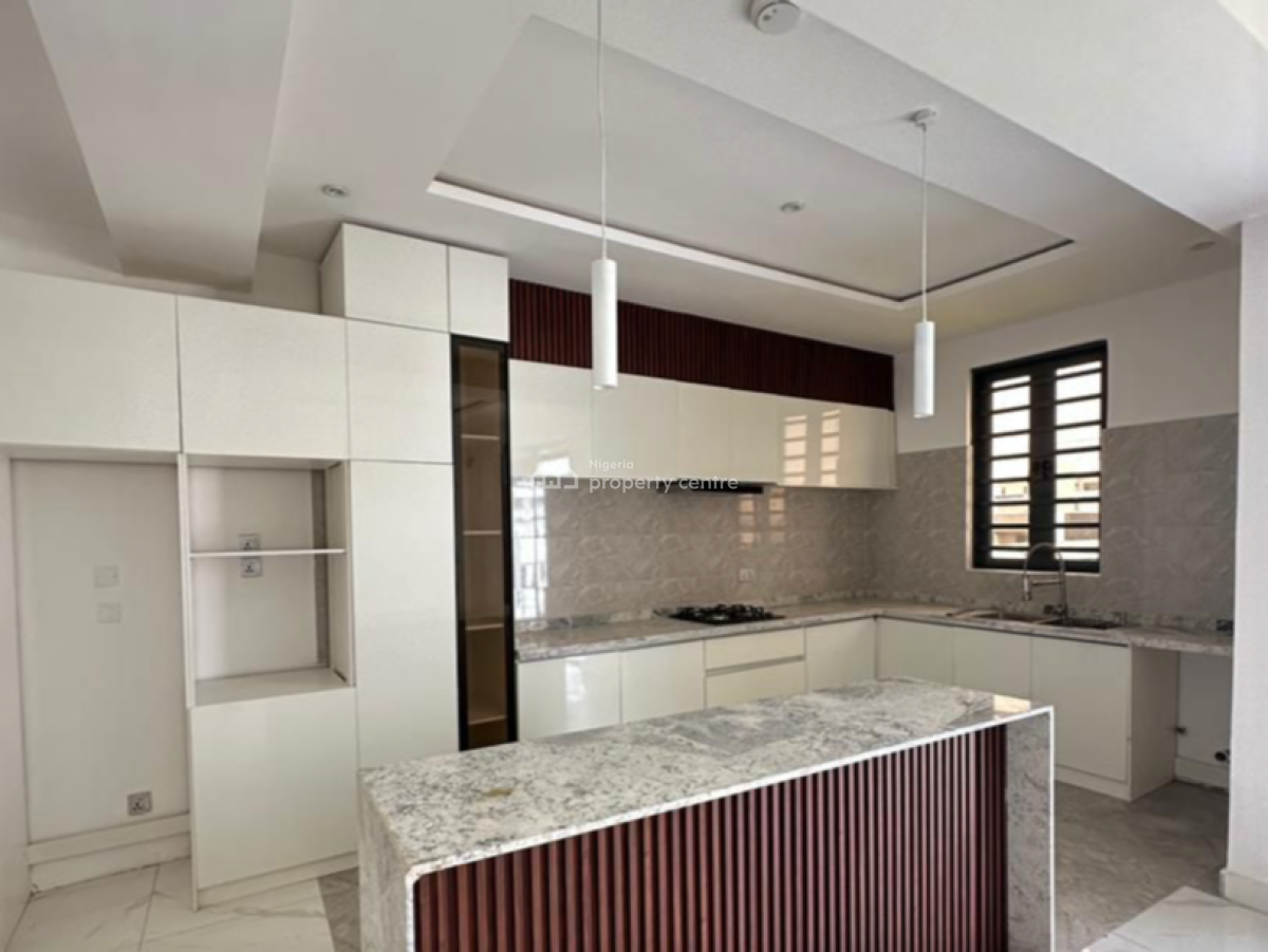 Contemporary 3 Bedroom Apartment Suitable for Investment, Lekki Phase 1, Lekki, Lagos, Flat / Apartment for Sale