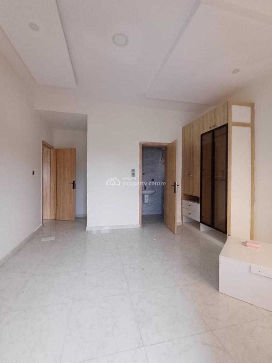 Modern 2-bedroom Apartment with Swimming Pool & Gym, Meadow Hall Way, Ikate, Lekki, Lagos, Flat / Apartment for Sale