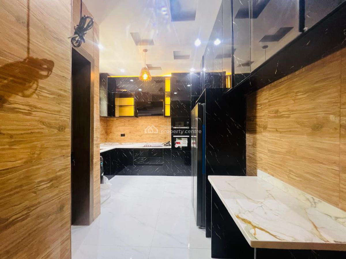 3 Bedroom Apartments with Bq and Elevator, Lekki Phase 1, Lekki Phase 1, Lekki, Lagos, Flat / Apartment for Sale