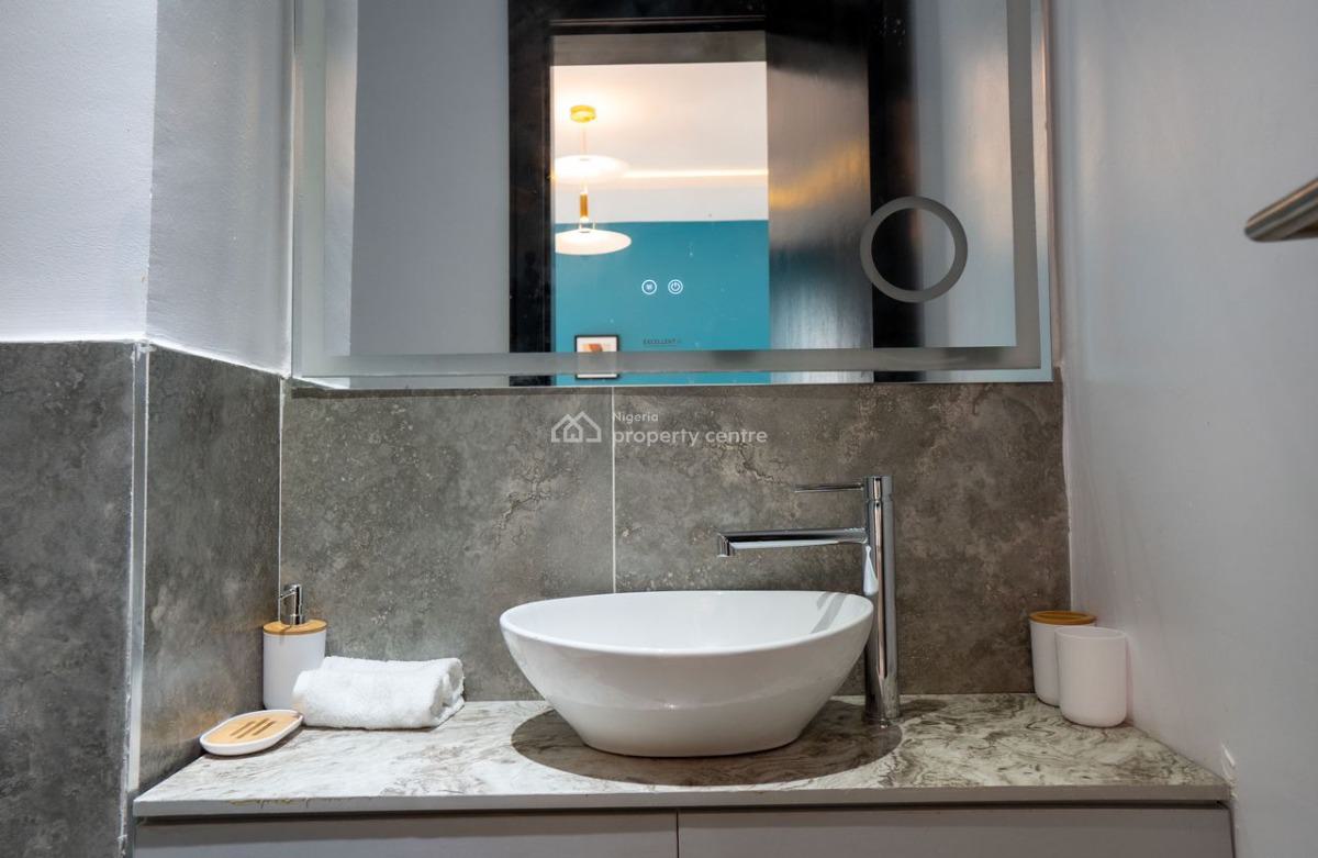 Modern 2 Bedroom Serviced Apartment, Tiffany Apartment, Lekki Phase 1, Lekki, Lagos, Flat / Apartment Short Let