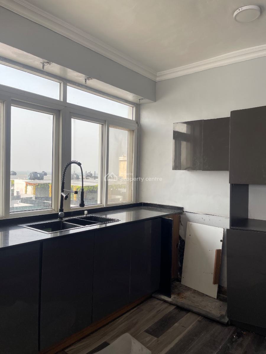 Waterfront Spacious 3 Bedroom Apartment, Off Admiralty Way, Lekki Phase 1, Lekki Phase 1, Lekki, Lagos, Flat / Apartment for Rent