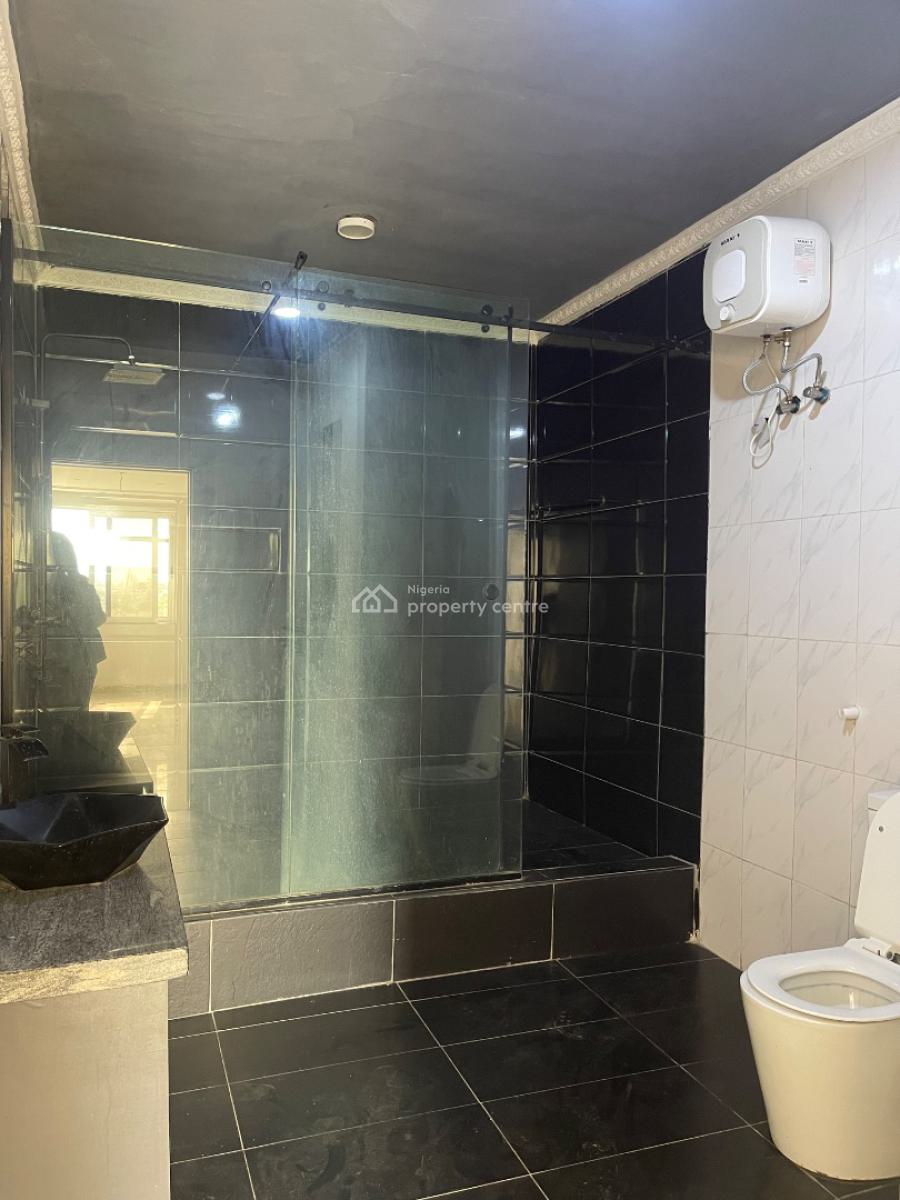 Waterfront Spacious 3 Bedroom Apartment, Off Admiralty Way, Lekki Phase 1, Lekki Phase 1, Lekki, Lagos, Flat / Apartment for Rent