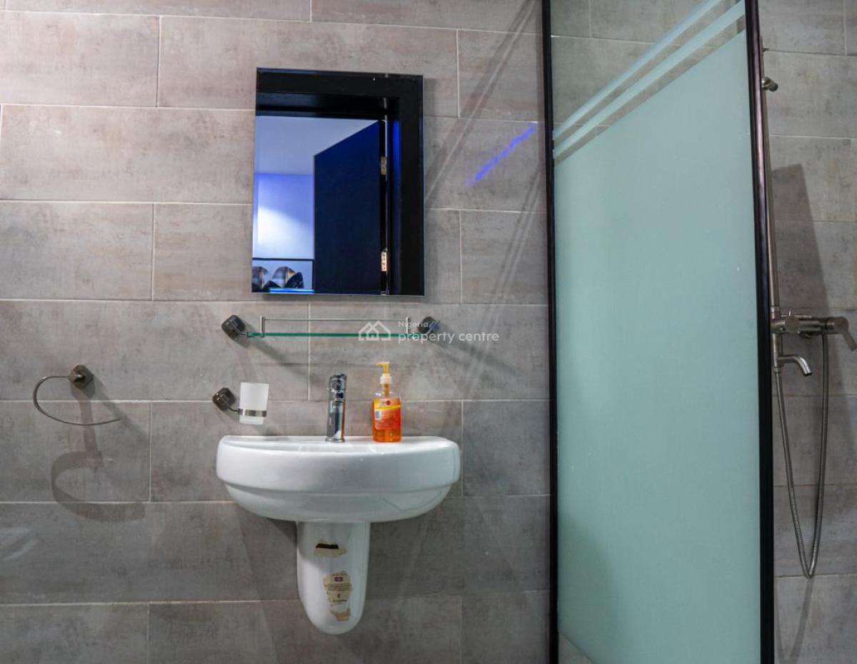 3 Bedroom Apartment + Bq, Lekki Phase 1, Lekki, Lagos, Flat / Apartment for Rent