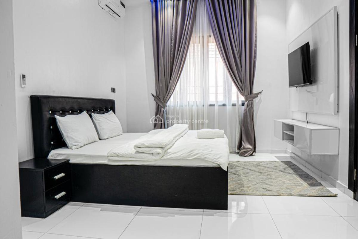 3 Bedroom Apartment + Bq, Lekki Phase 1, Lekki, Lagos, Flat / Apartment for Rent