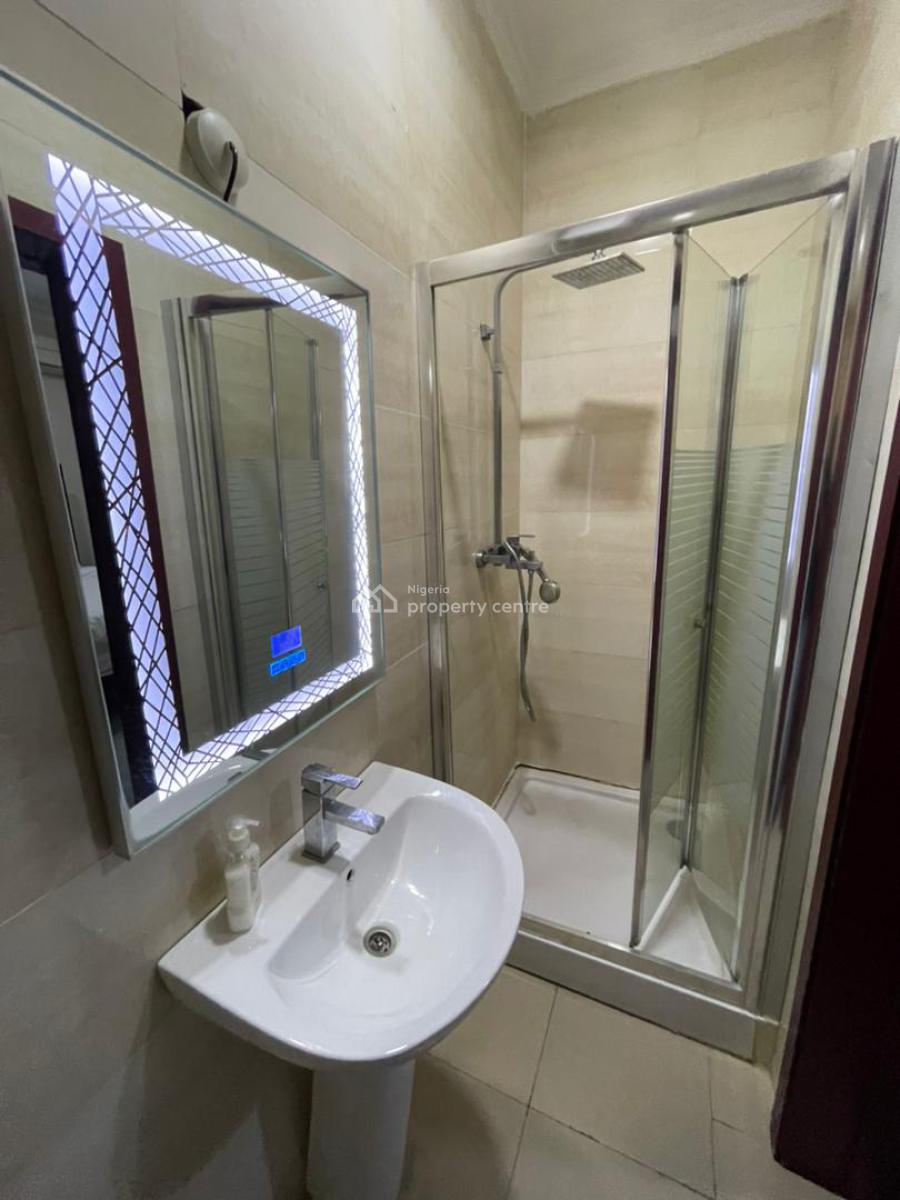 Spacious 3-bedroom Serviced Maisonette, Cadogan Estate, Osapa, Lekki, Lagos, Flat / Apartment for Rent