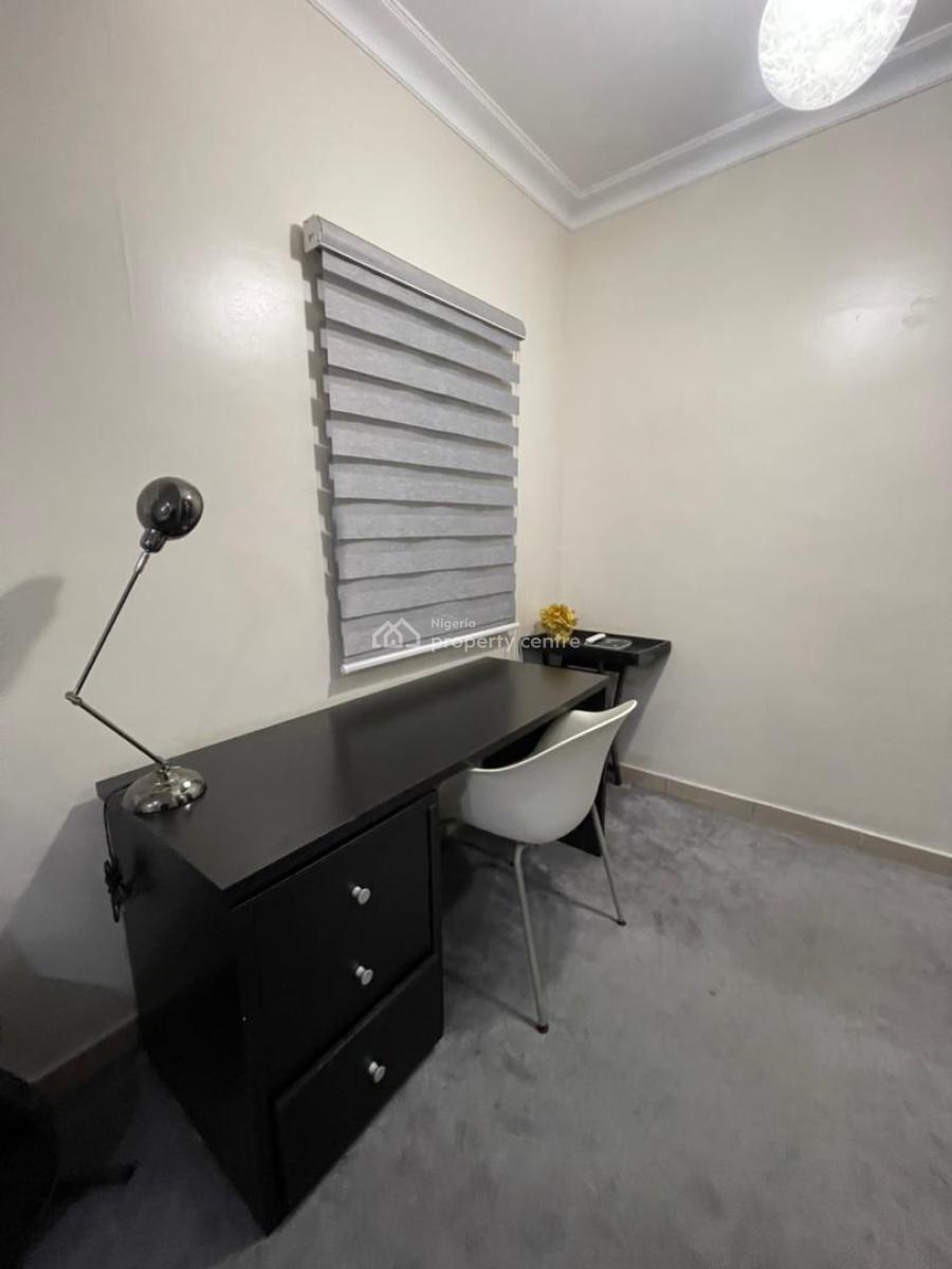 Spacious 3-bedroom Serviced Maisonette, Cadogan Estate, Osapa, Lekki, Lagos, Flat / Apartment for Rent