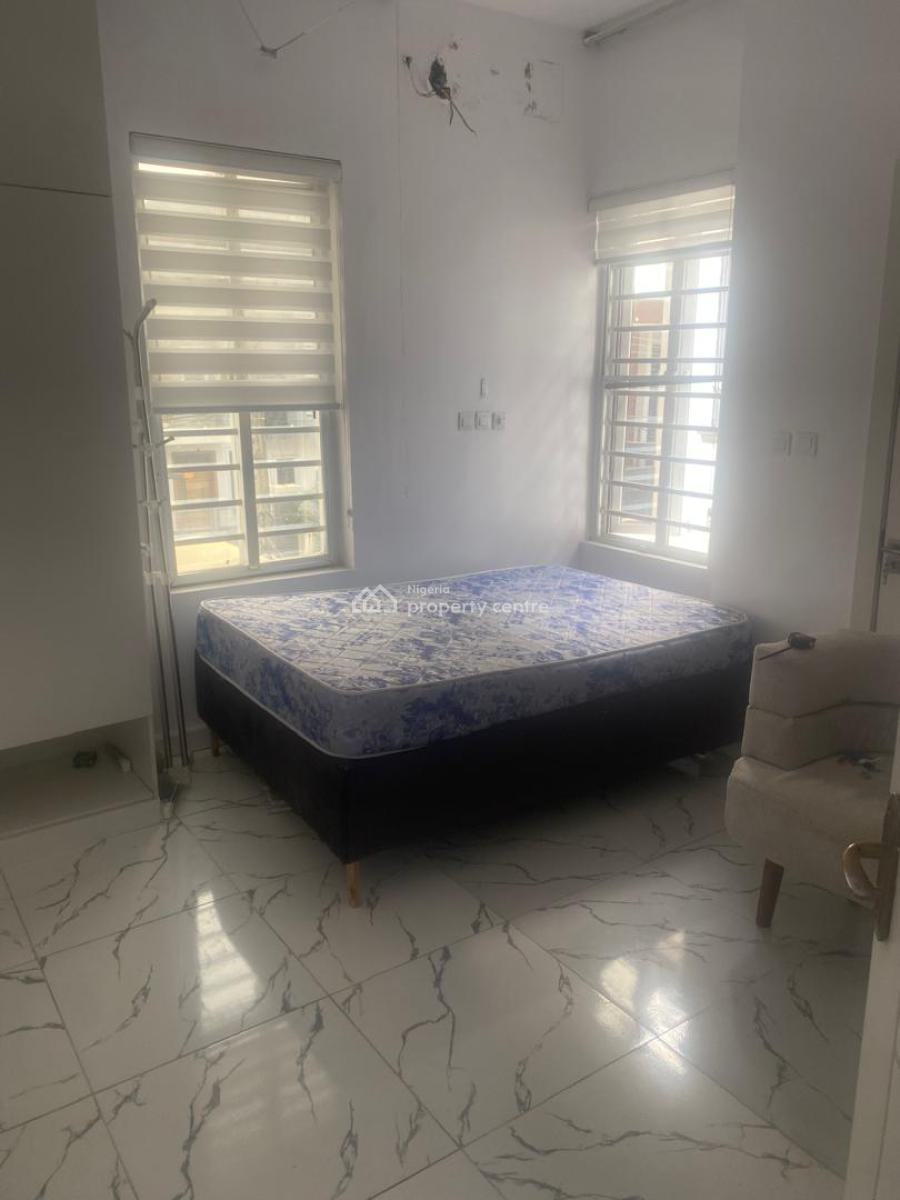 Nice Single Room in a Shared Apartment, Lekki, Lagos, Flat / Apartment for Rent