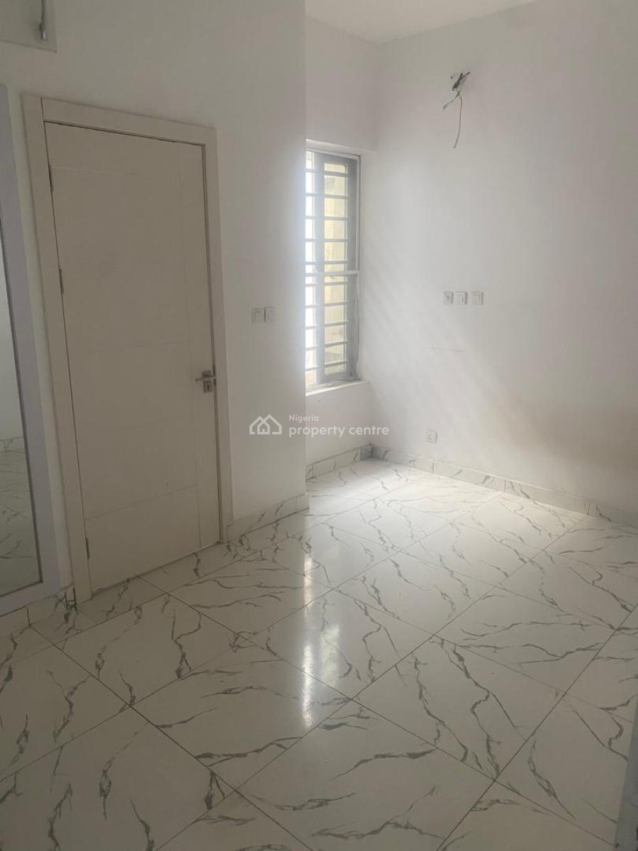 Nice Single Room in a Shared Apartment, Lekki, Lagos, Flat / Apartment for Rent