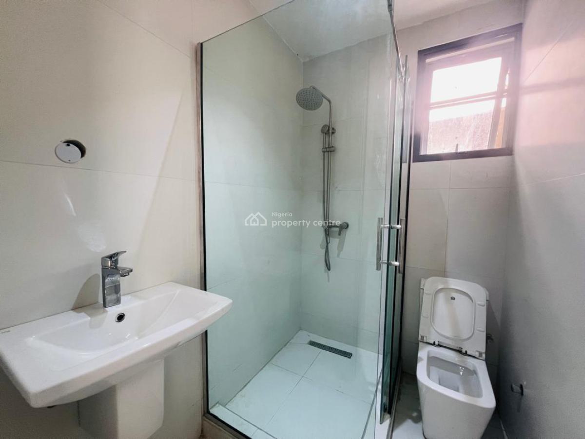 2 Bedroom Apartment with Elevator, Lekki Phase 1, Lekki Phase 1, Lekki, Lagos, Flat / Apartment for Sale