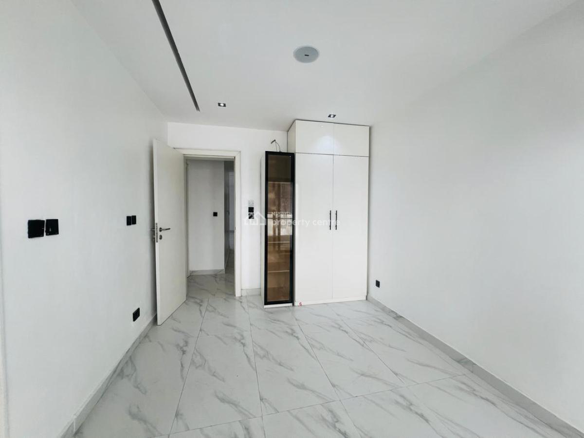 2 Bedroom Apartment with Elevator, Lekki Phase 1, Lekki Phase 1, Lekki, Lagos, Flat / Apartment for Sale