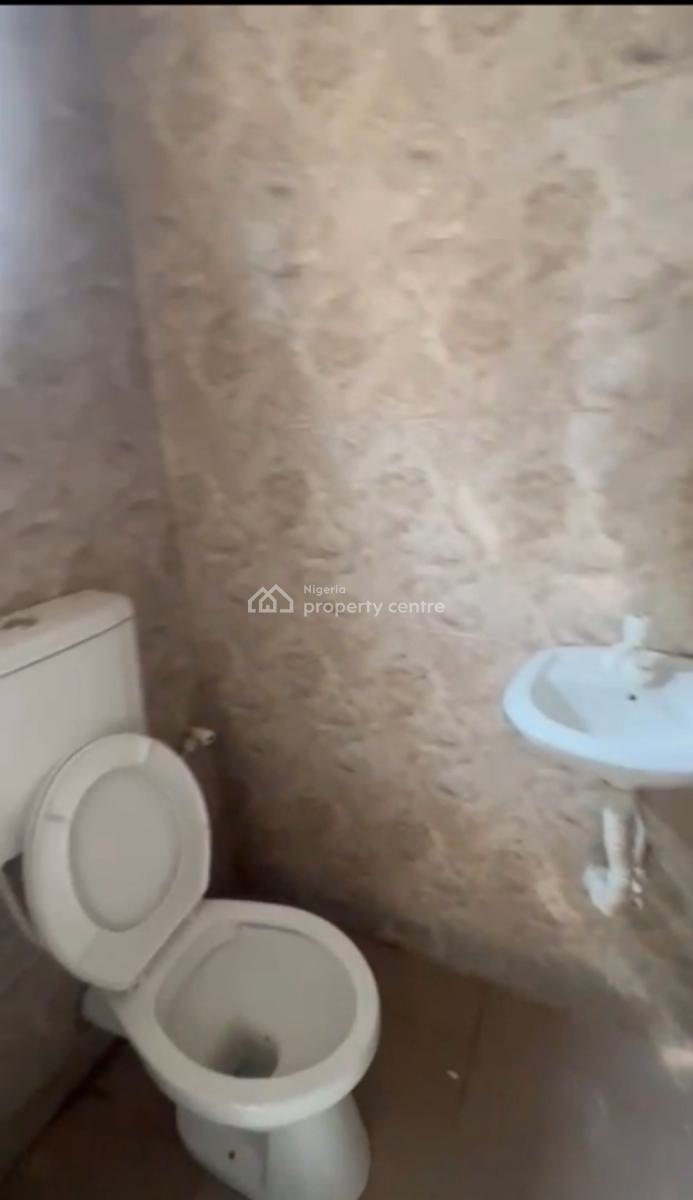 Spacious Roomself with Ac,pop,heat Extractor,kitchen Cabinet,wardrobe, Akoka, Yaba, Lagos, Self Contain (single Rooms) for Rent