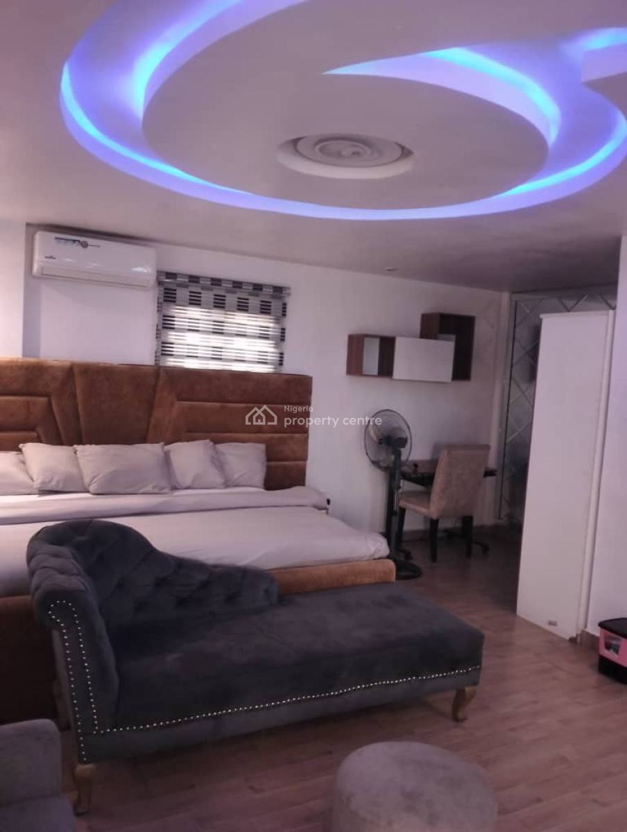 Functioning Hotel with Lounge, Ijesha, Surulere, Lagos, Hotel / Guest House for Sale