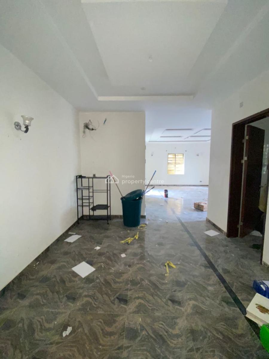 Spacious 2 Bedroom Apartment in an Estate, Chevron, Lekki, Lagos, Flat / Apartment for Rent