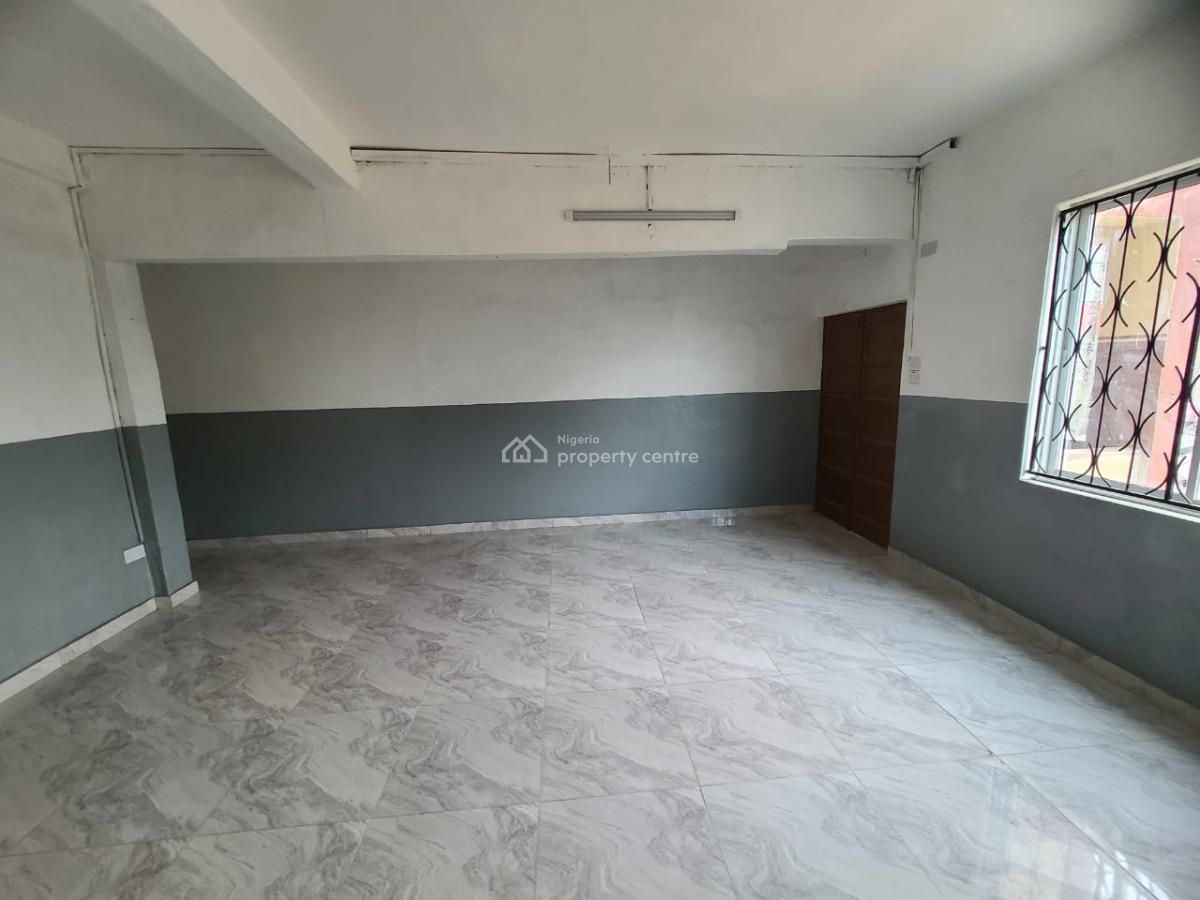3 Bedroom Apartment, Commercial Avenue, Sabo, Yaba, Lagos, Office Space for Rent