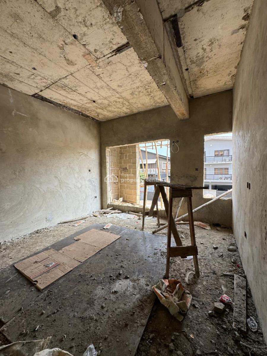 Exclusive Very Spacious 4 Bedrooms with Bq, Yaba, Lagos, Semi-detached Duplex for Sale