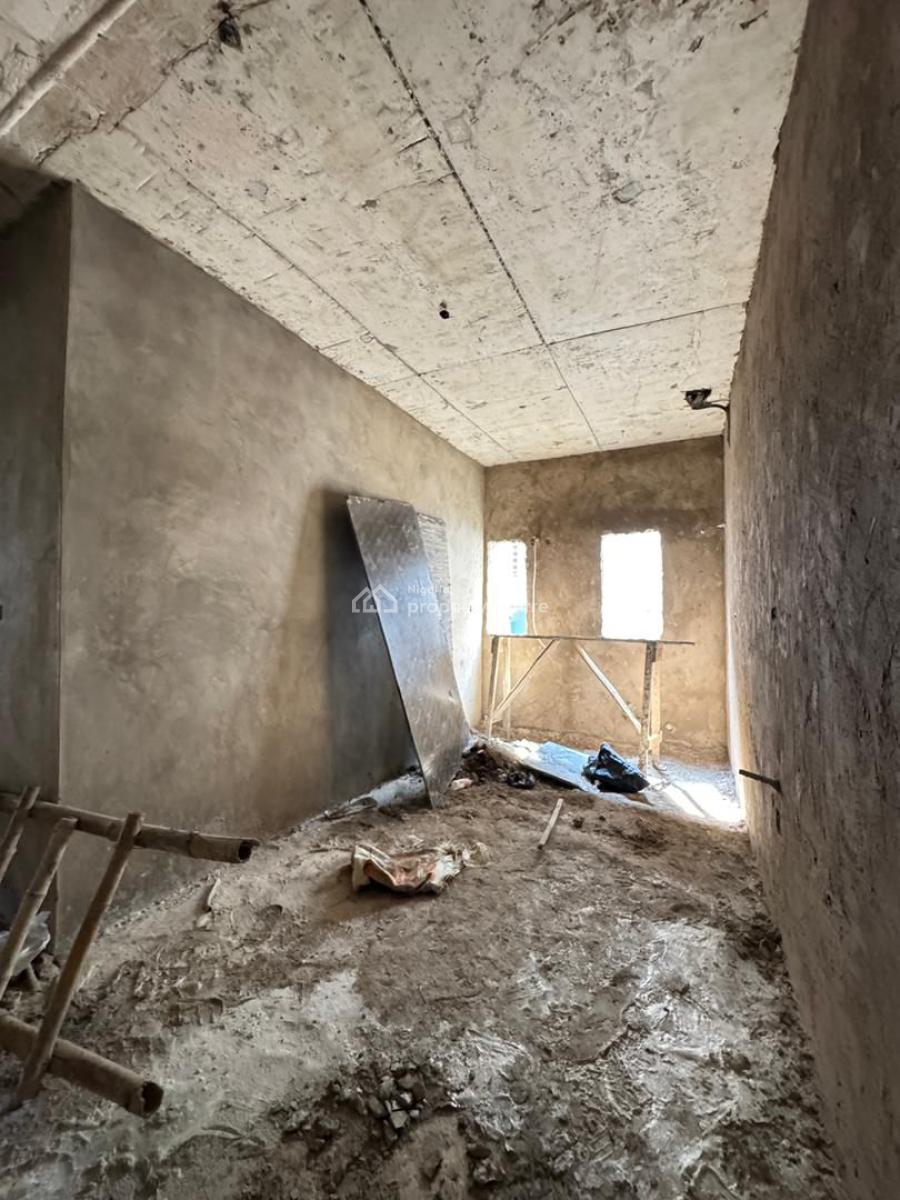 Exclusive Very Spacious 4 Bedrooms with Bq, Yaba, Lagos, Semi-detached Duplex for Sale