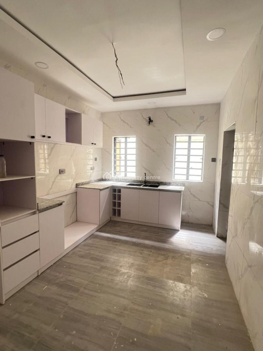 5 Bedroom Semi Detached Duplex with Bq, Gra Phase 1, Magodo, Lagos, Semi-detached Duplex for Sale