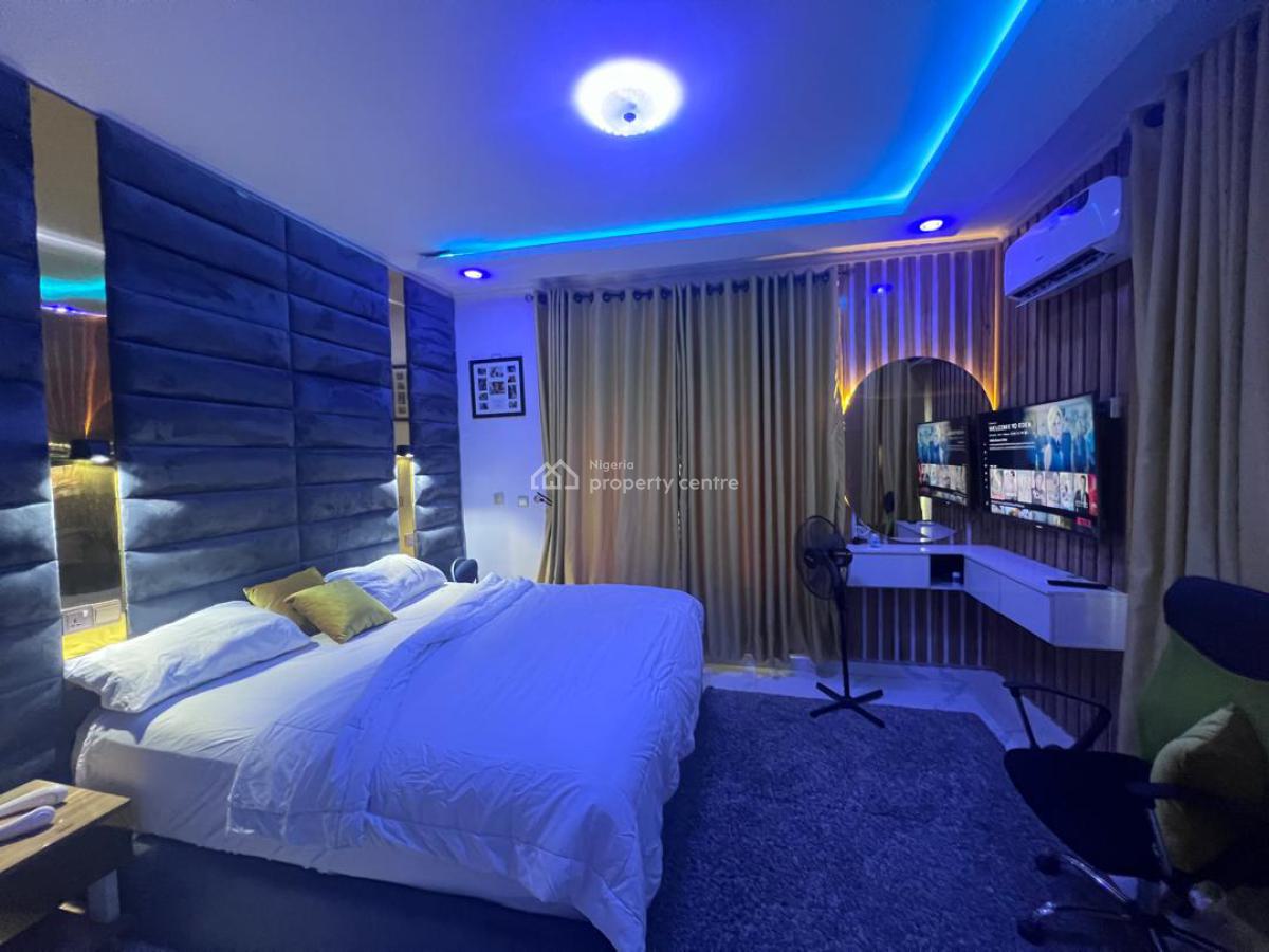 a Well Furnished and Spacious 3 Bedrooms Flat with Bq, Vgc, Lekki, Lagos, Flat / Apartment for Sale