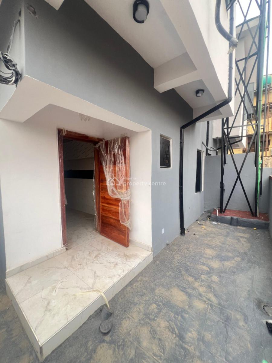 4 Bedroom Semi Detached Duplex, Gra Phase 1, Magodo, Lagos, Semi-detached Duplex for Sale