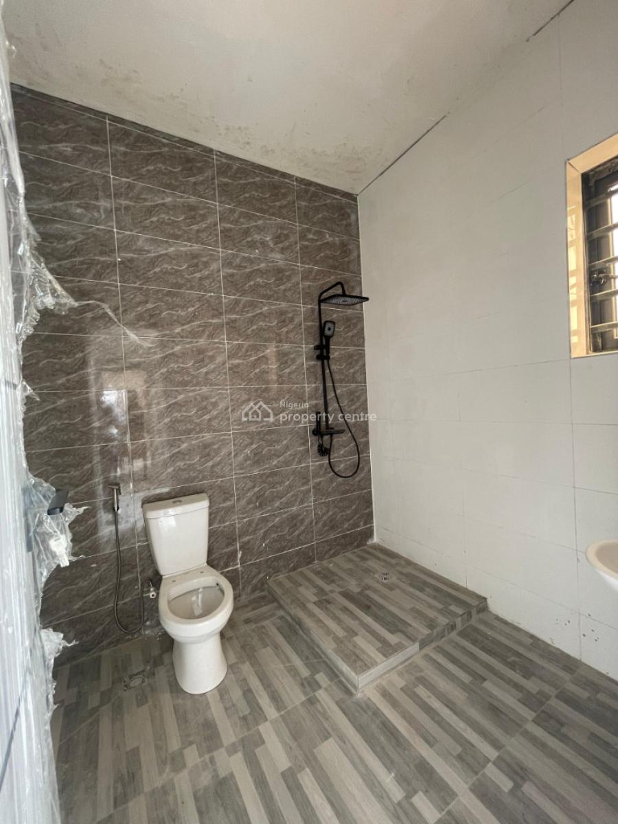 4 Bedrooms Terraced House with Bq, Gra, Ogudu, Lagos, Terraced Duplex for Sale