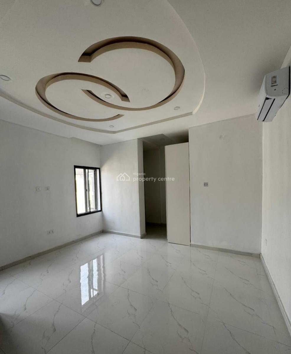 Serviced 2 Bedroom En-suite Flat with an Open Or Enclosed Fitted Kitch, Ikoyi, Lagos, Flat / Apartment for Rent