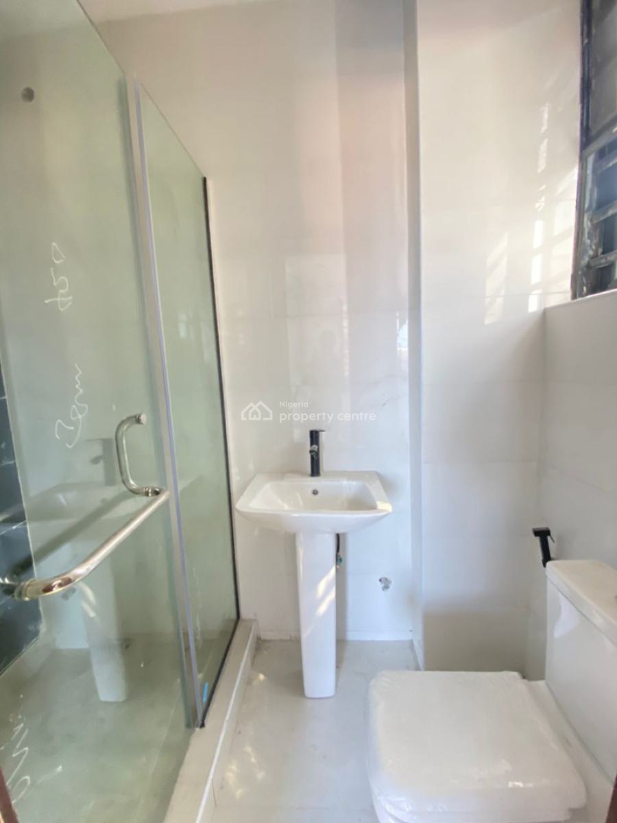 2 Bedroom Apartment, Ologolo, Lekki, Lagos, Flat / Apartment for Sale