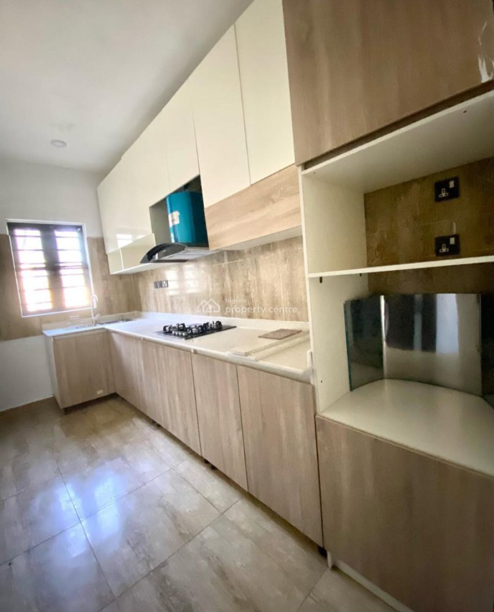 Serviced 2 Bedroom En-suite Flat with an Enclosed Fitted Kitchen, Cook, Ikate, Lekki, Lagos, Flat / Apartment for Rent