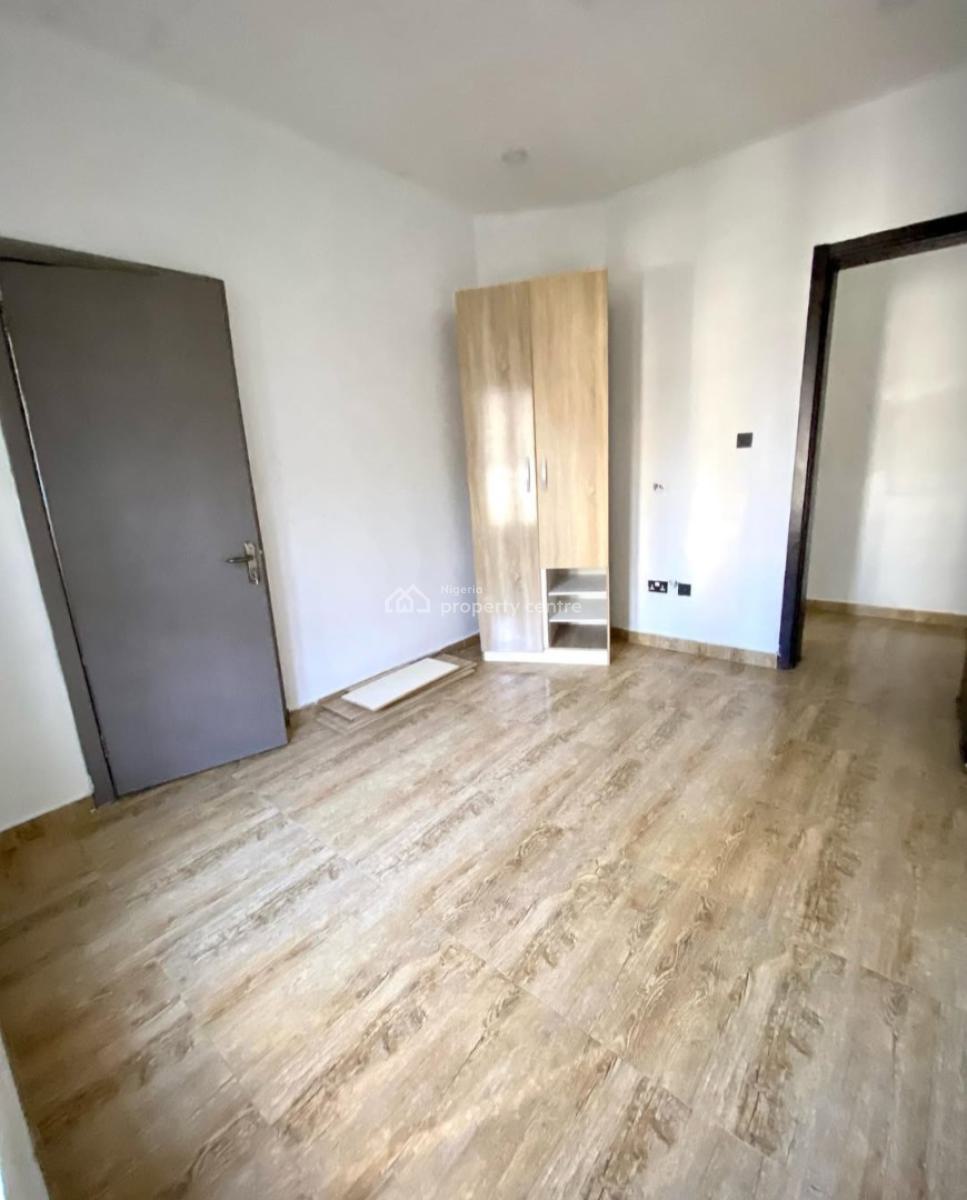 Serviced 2 Bedroom En-suite Flat with an Enclosed Fitted Kitchen, Cook, Ikate, Lekki, Lagos, Flat / Apartment for Rent