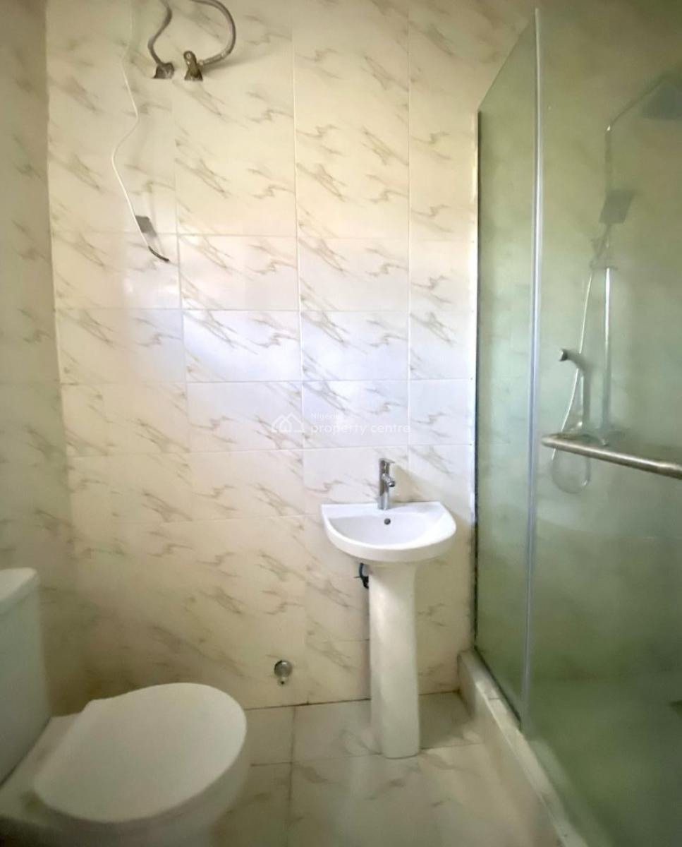 Serviced 2 Bedroom En-suite Flat with an Enclosed Fitted Kitchen, Cook, Ikate, Lekki, Lagos, Flat / Apartment for Rent