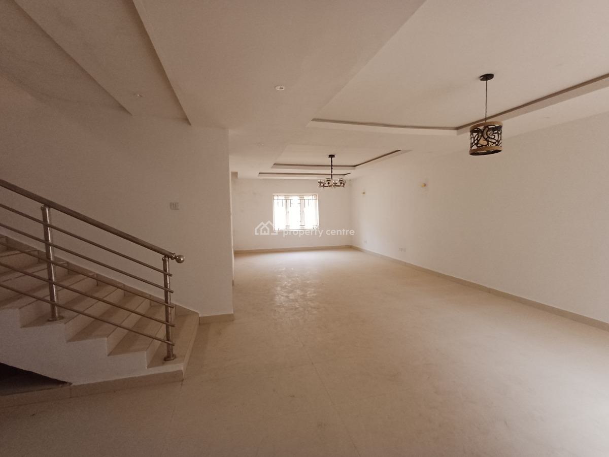 Brand New Spacious 4 Bedroom Semi-detached Duplex with Bq, Guzape District, Abuja, Semi-detached Duplex for Rent
