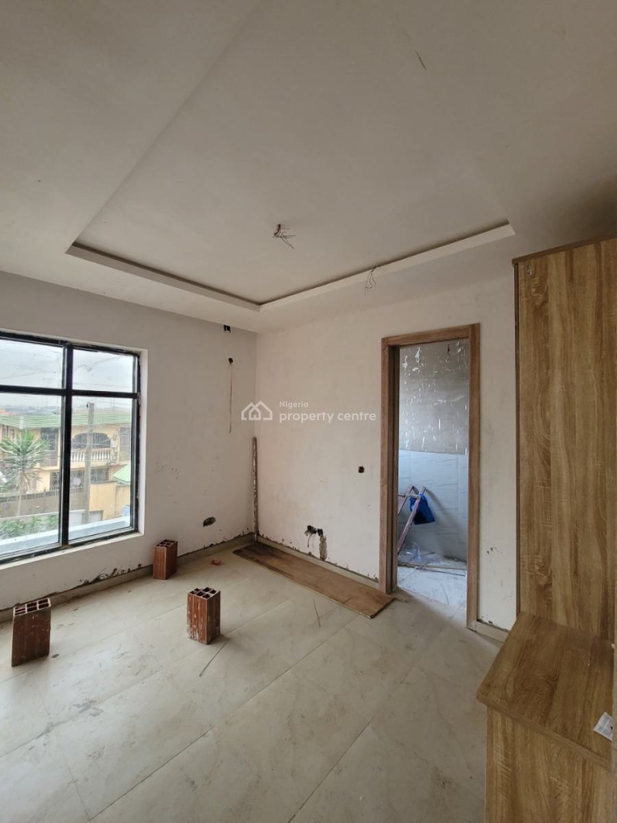 Luxury 5 Bedrooms Bq Inclusive, Mende Maryland, Maryland, Lagos, Terraced Duplex for Sale