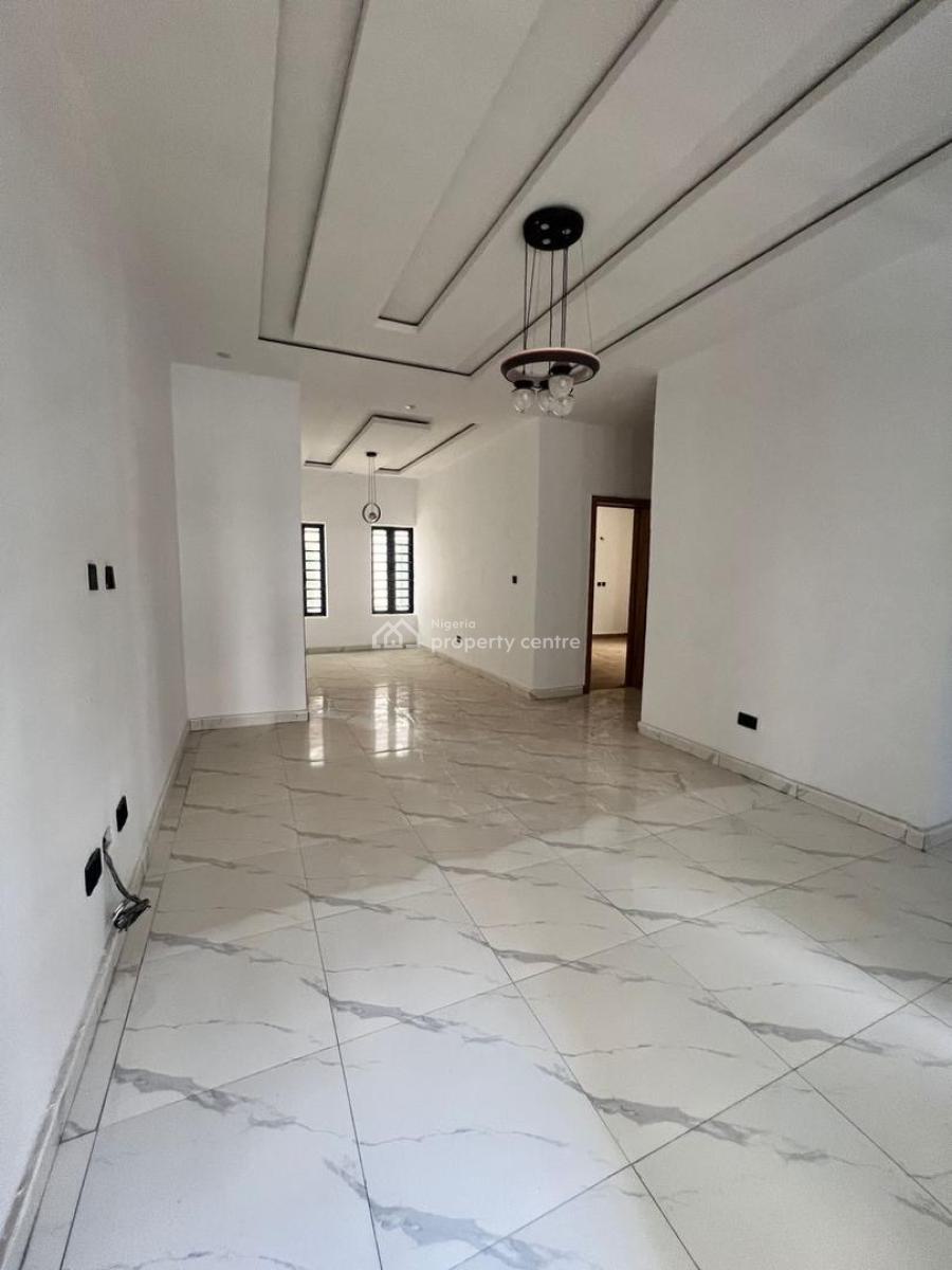 2 Bedroom Apartment, Mobile Road, Ilaje, Ajah, Lagos, Flat / Apartment for Sale
