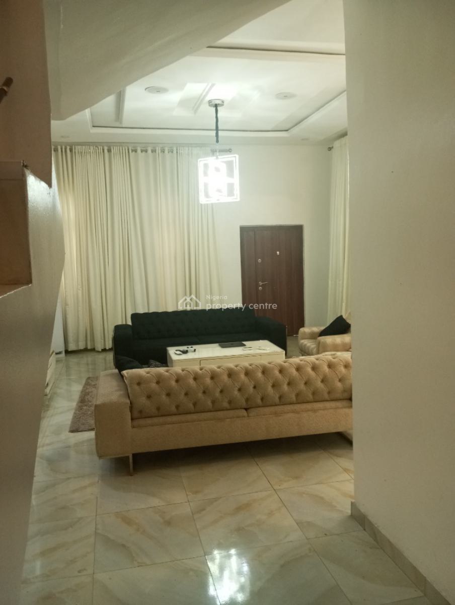 Specious 4 Bedrooms Semi Detached with a Bq, Along Chevron Drive, Lekki, Lagos, Semi-detached Duplex for Rent