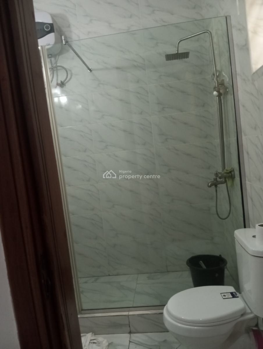 Specious 4 Bedrooms Semi Detached with a Bq, Along Chevron Drive, Lekki, Lagos, Semi-detached Duplex for Rent